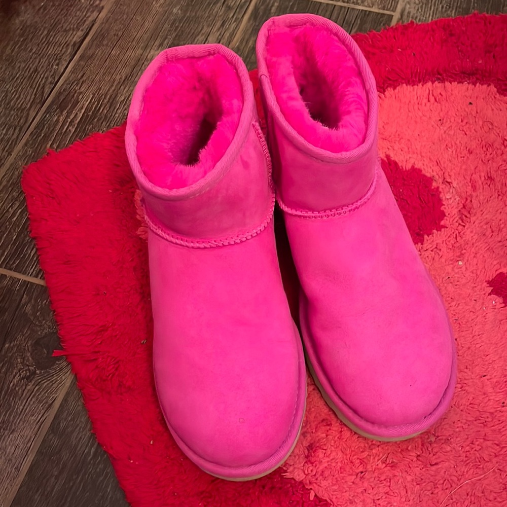 Pink ugg mini ll boot US size 7